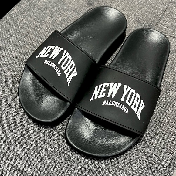 Balenciaga pool slides size 5 - AUTHENTIC - Picture 2 of 4